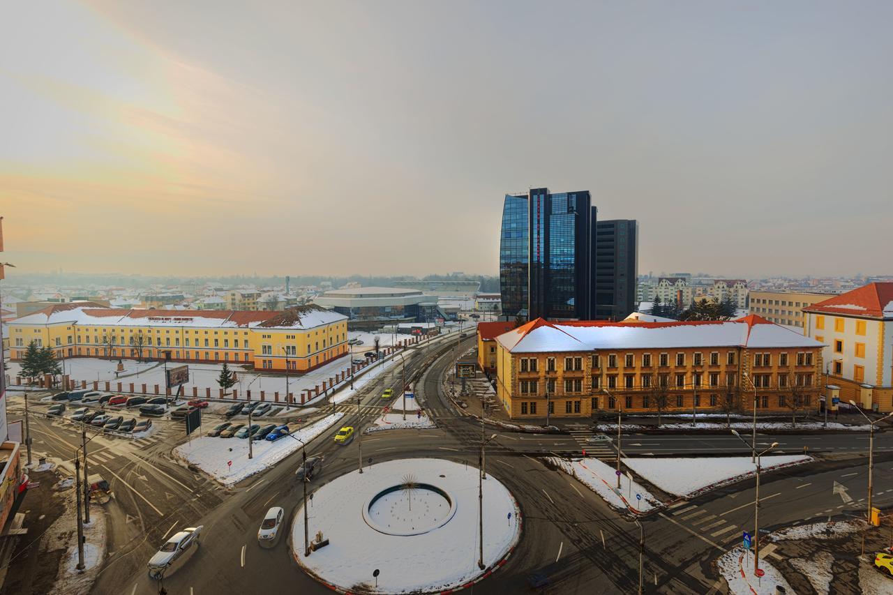 Plaza35 Aparthotel Sibiu Ngoại thất bức ảnh