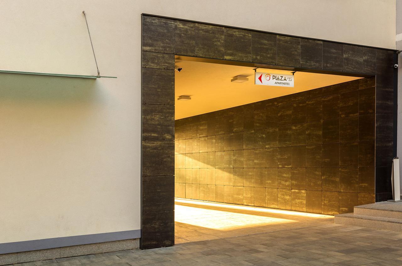 Plaza35 Aparthotel Sibiu Ngoại thất bức ảnh