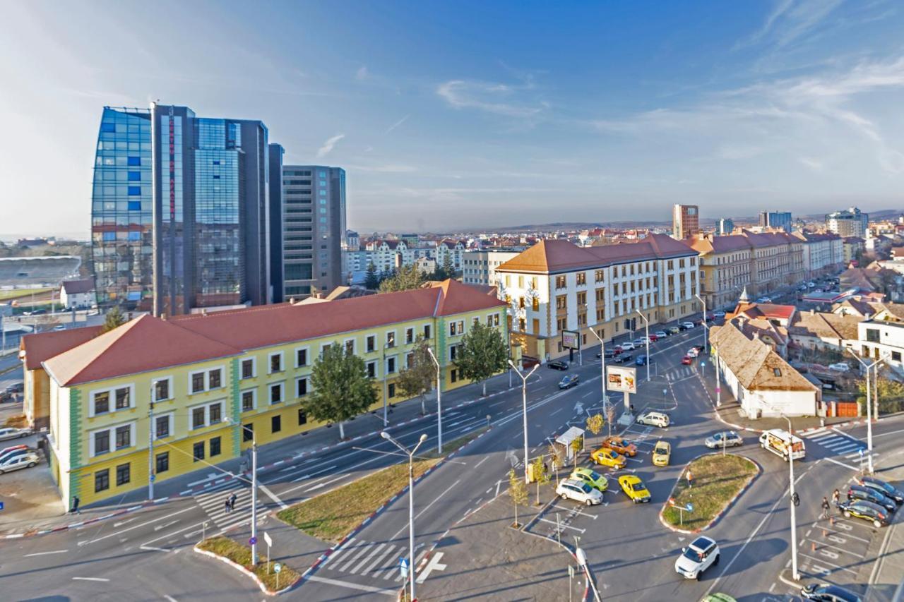 Plaza35 Aparthotel Sibiu Ngoại thất bức ảnh