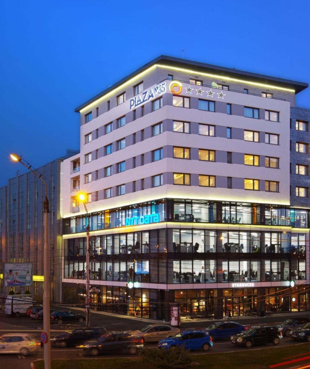 Plaza35 Aparthotel Sibiu Ngoại thất bức ảnh